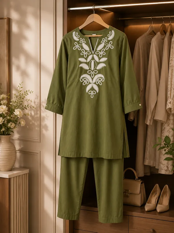 Olive_Green_Cotton_Kurta_Pant_Set_For_Women