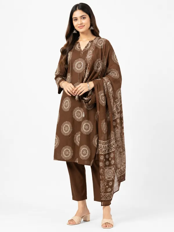Brown_Cotton_Kurta_Pant_Dupatta_Set_For_Women