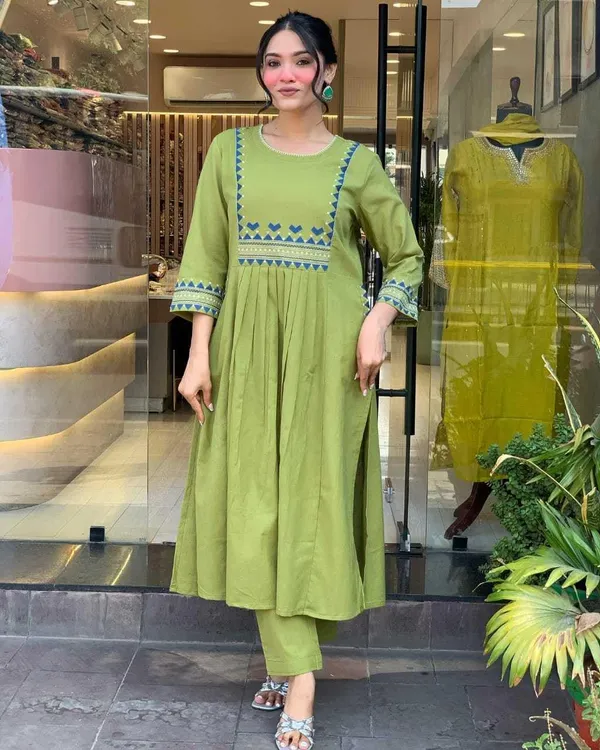 Olive_Green_Rayon_A_Line_Embroidered_Kurti_With_Pant_Set_For_Women
