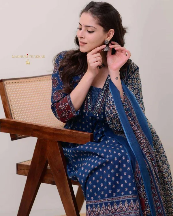 Blue_Cotton_Regular_Printed_Straight_Kurti_Set_With_Pant_Dupatta_For_Women