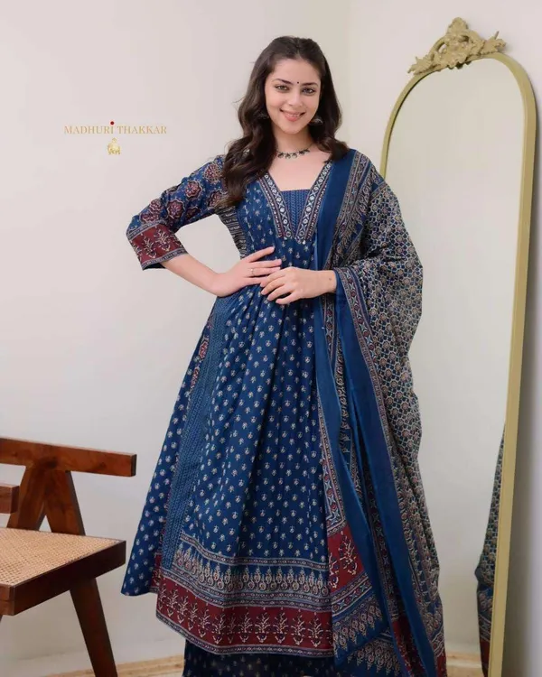 Blue_Cotton_Regular_Printed_Straight_Kurti_Set_With_Pant_Dupatta_For_Women