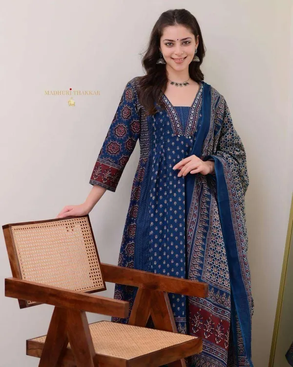 Blue_Cotton_Regular_Printed_Straight_Kurti_Set_With_Pant_Dupatta_For_Women