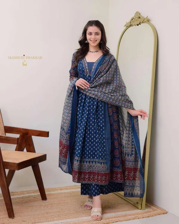 Blue_Cotton_Regular_Printed_Straight_Kurti_Set_With_Pant_Dupatta_For_Women