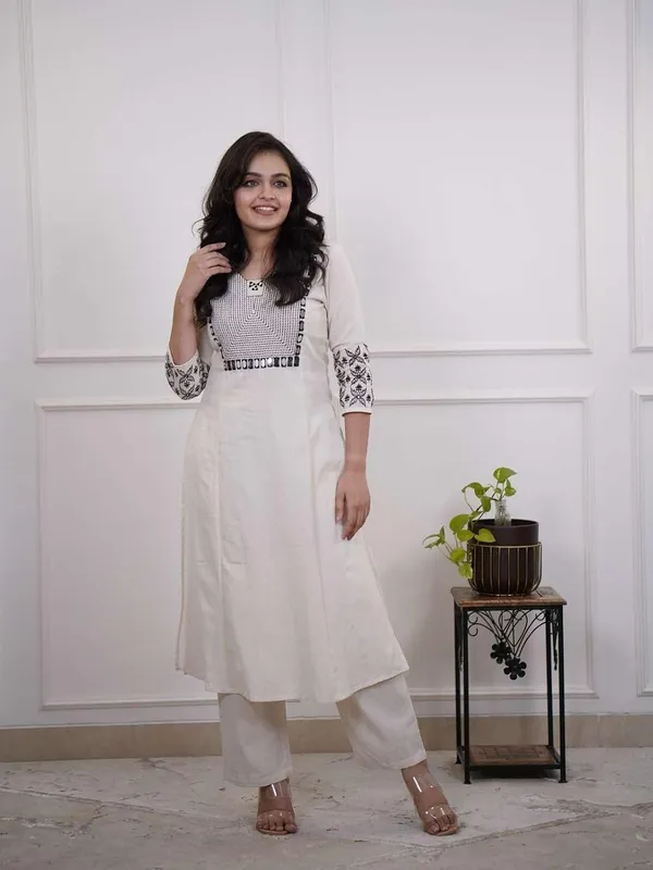 White_Cotton_Embroidered_Straight_Kurti_With_Pant_Set_For_Women