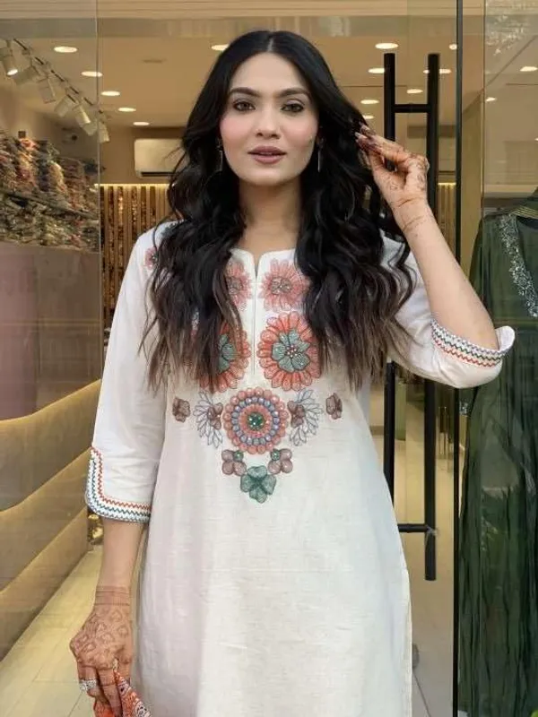 White_Cotton_Regular_Floral_Printed_Straight_Kurti_With_Pant_Set_For_Women