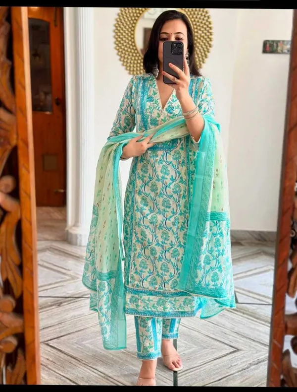 Green_Cotton_Regular_Printed_Anarkali_Kurti_Set_With_Pant_Dupatta_For_Women