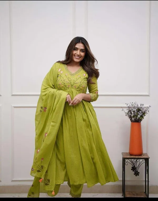Mehendi_Cotton_Printed_Anarkali_Kurti_With_Pant_Set_For_Women