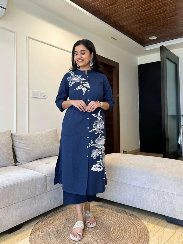 Blue_Cotton_Regular_Floral_Printed_Straight_Kurti_Set_With_Pant_For_Women