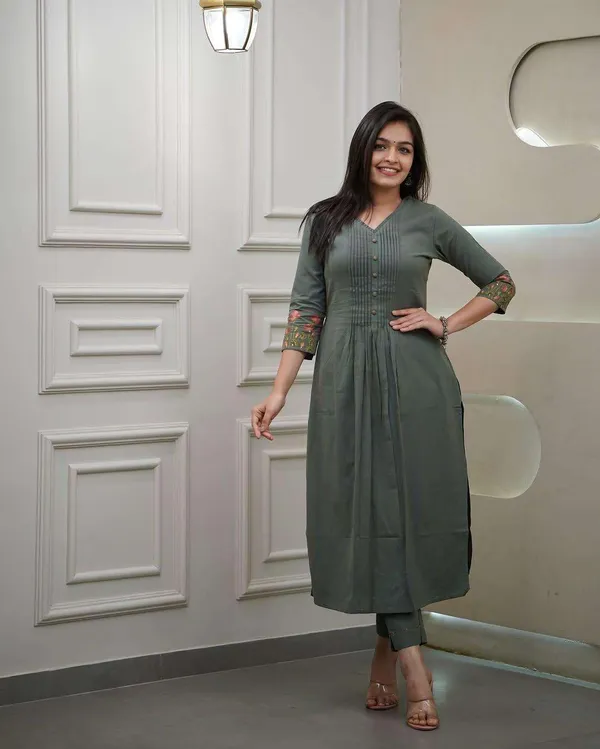 Army_Green_Cotton_Regular_Printed_Straight_Kurti_With_Pant_Dupatta_Set_For_Women