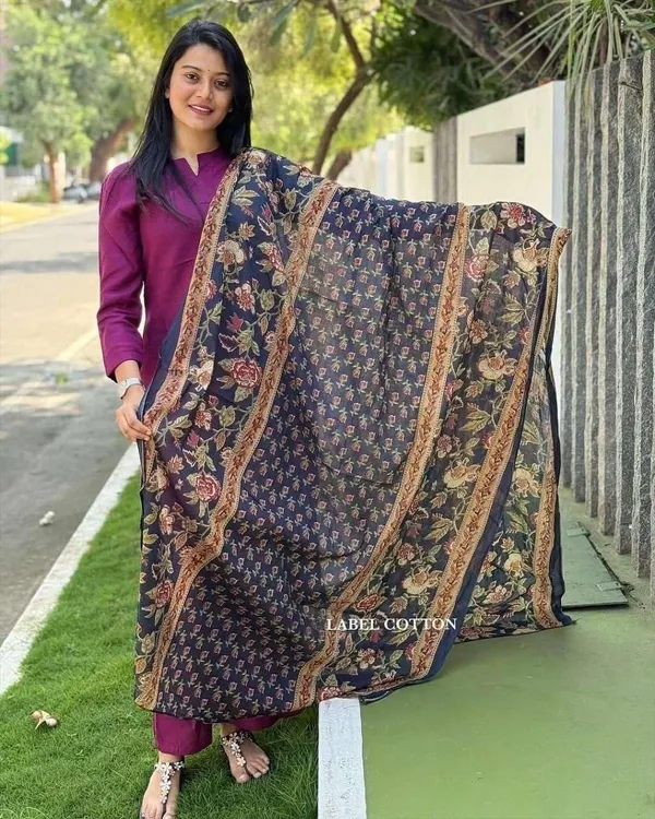 Purple_Cotton_Regular_Embroidered_Straight_Kurti_With_Pant_Dupatta_For_Women