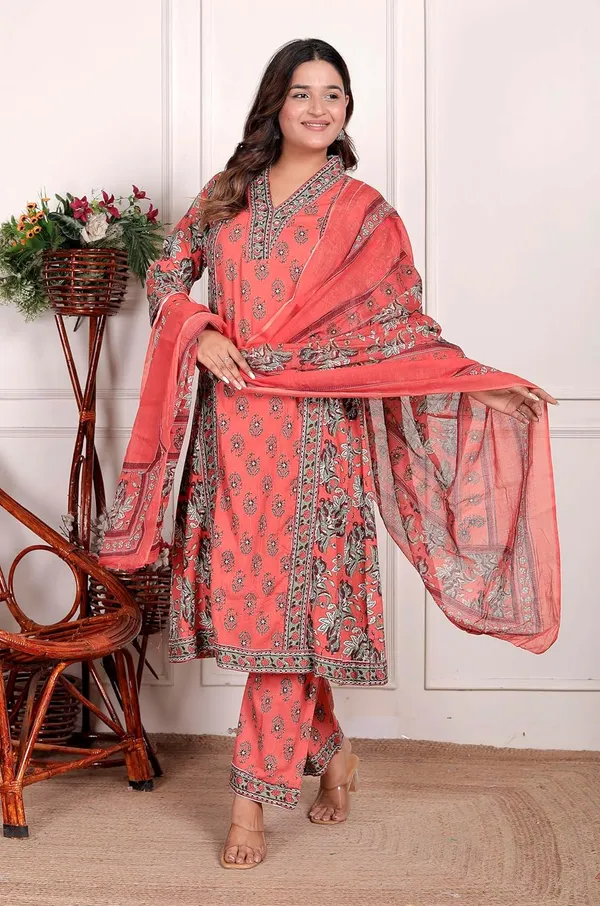 Peach_Cotton_Printed_Straight_Kurti_With_Pant_Dupatta_Set_For_Women
