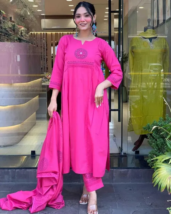 Pink_Cotton_Regular_Floral_Handblock_Kurti_Pant_Dupatta_Set_For_Women