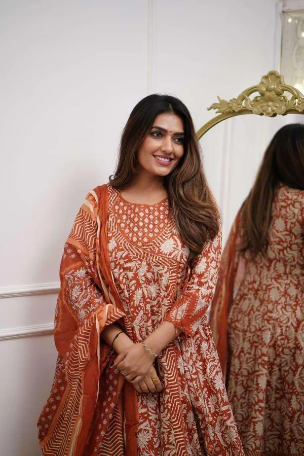 Orange_Cotton_Floral_Printed_Anarkali_Kurti_With_Pant_Dupatta_Set_For_Women