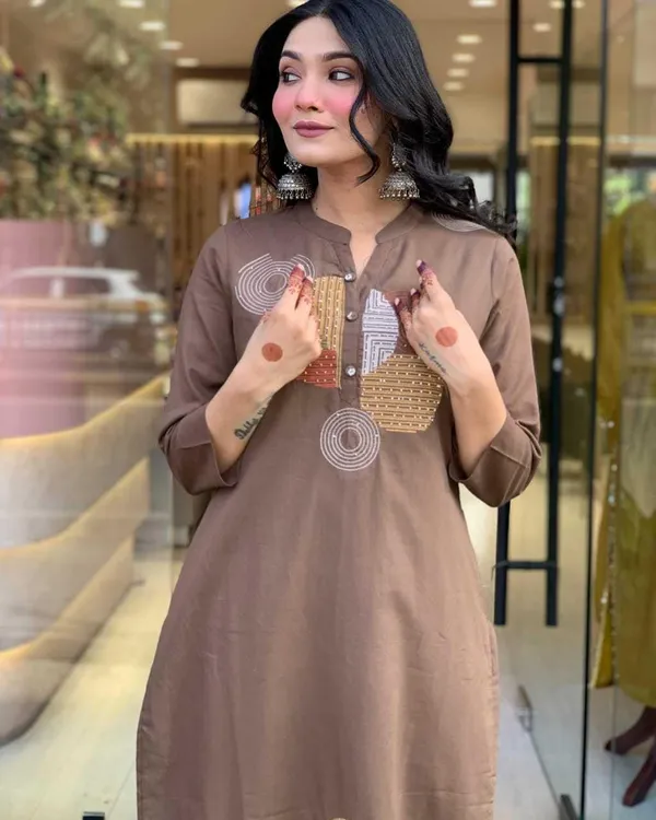 Grey_Cotton_Regular_Embroidered_Straight_Kurti_Set_With_Pant_Dupatta_For_Women