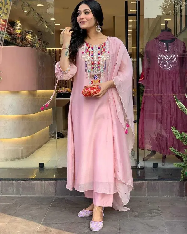 Baby_Pink_Cotton_Mirror_Work_Embroidered_Straight_Kurti_Set_For_Women