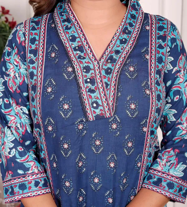 Navy_Blue_Cotton_Printed_Straight_Kurti_With_Pant_Dupatta_Set_For_Women