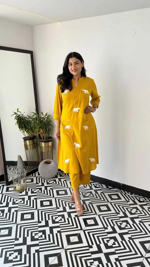 Yellow_Cotton_Regular_Printed_Straight_Kurti_Set_With_Pant_Dupatta_For_Women