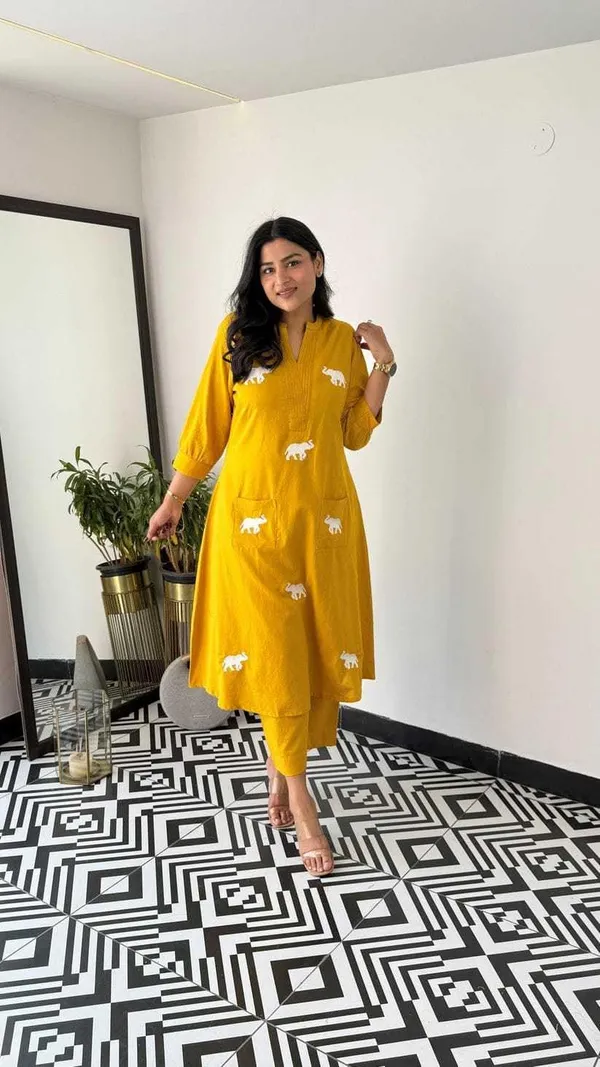 Yellow_Cotton_Regular_Printed_Straight_Kurti_Set_With_Pant_Dupatta_For_Women
