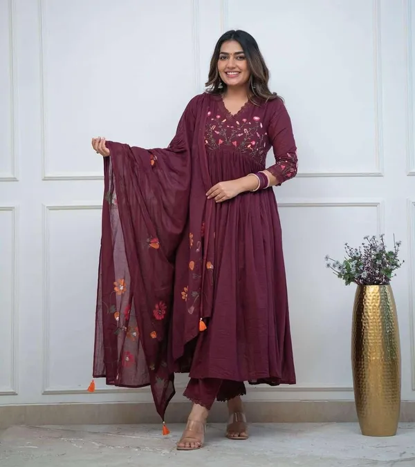 Maroon_Cotton_Regular_Embroidered_Anarkali_Kurti_With_Pant_Set_For_Women