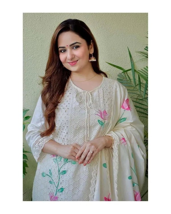White_Cotton_Hand_Painted_Chikankari_Straight_Kurti_Pant_Dupatta_Set_For_Women