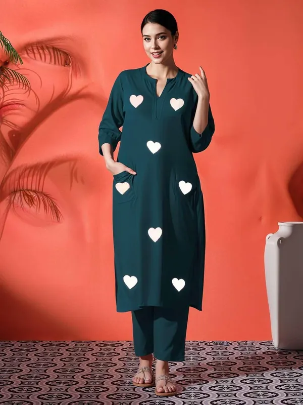 Teal_Blue_Cotton_Regular_Embroidered_Straight_Kurti_With_Pant_Set_For_Women