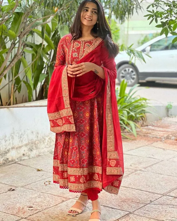 Red_Cotton_Regular_Embroidered_Anarkali_Kurti_With_Pant_Dupatta_Set_For_Women