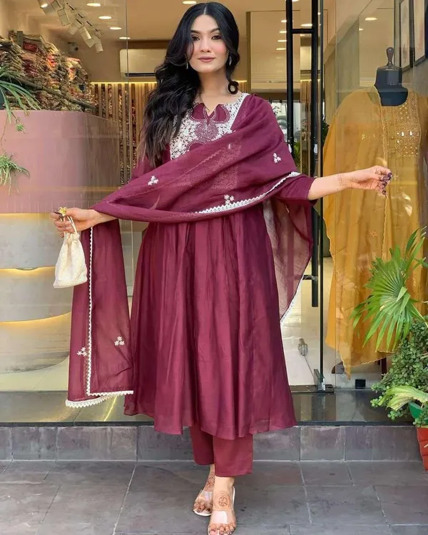 Purple_Cotton_Regular_Printed_Anarkali_Kurti_Set_With_Pant_Dupatta_For_Women