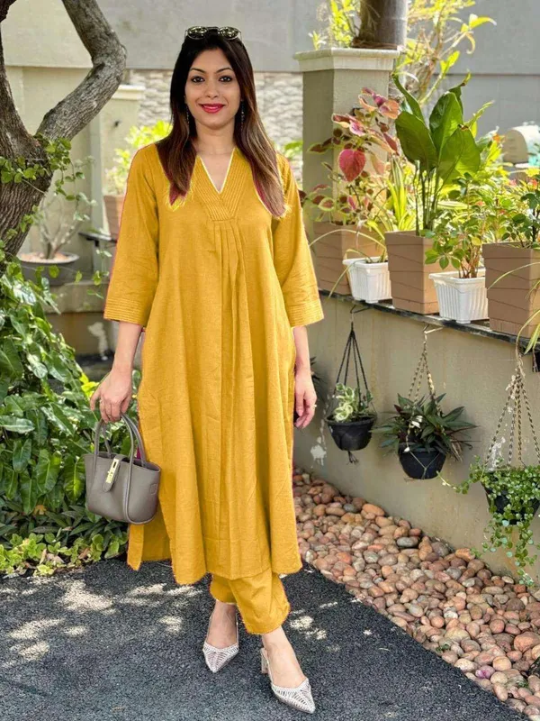 Yellow_Cotton_Regular_Plain_A_Line_Straight_Kurti_With_Pant_Set_For_Women