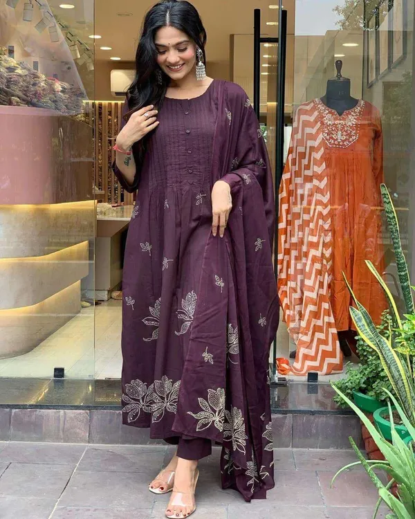 Purple_Cotton_Regular_Floral_Printed_Long_Straight_Kurti_Set_With_Pant_Dupatta_For_Women