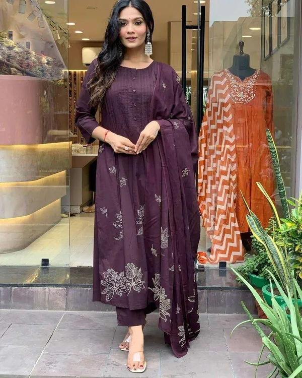Purple_Cotton_Regular_Floral_Printed_Long_Straight_Kurti_Set_With_Pant_Dupatta_For_Women