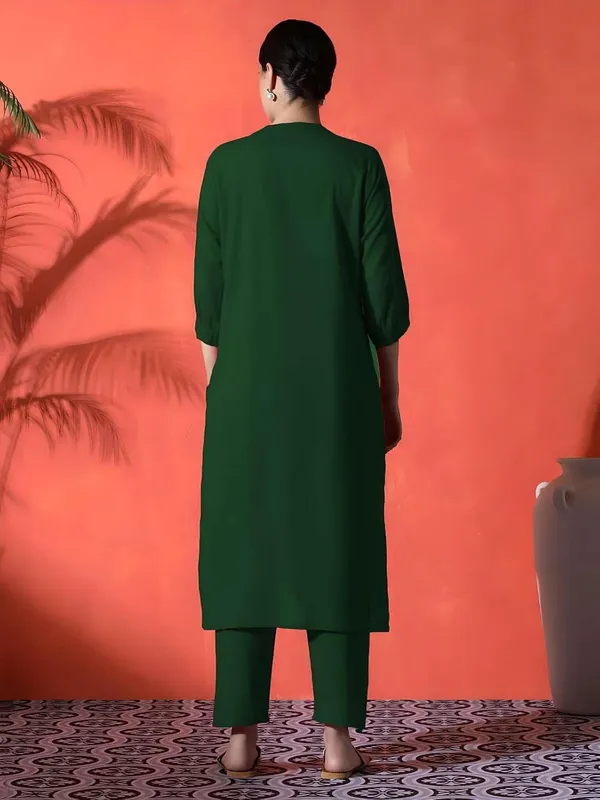 Green_Cotton_Regular_Embroidered_Straight_Kurti_With_Pant_Set_For_Women