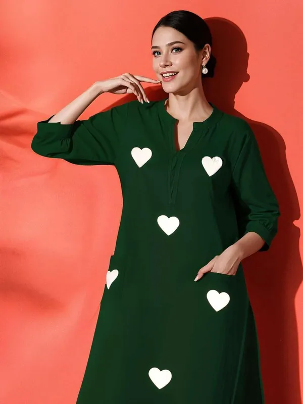 Green_Cotton_Regular_Embroidered_Straight_Kurti_With_Pant_Set_For_Women
