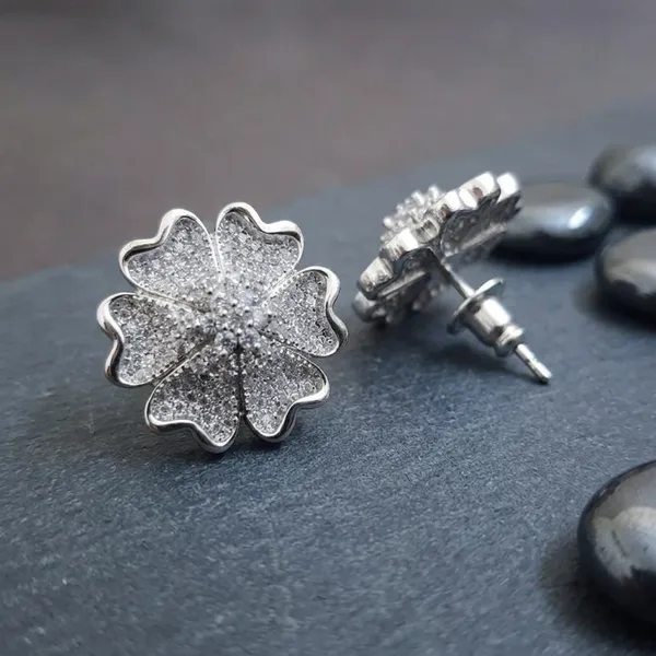 Silver_Bloom_Radiance