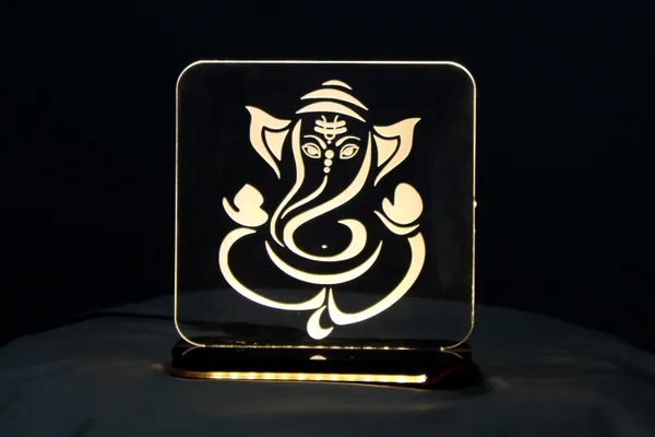 Acrylic_Ganesha_Led_Night_Lamp_with_Wooden_Base