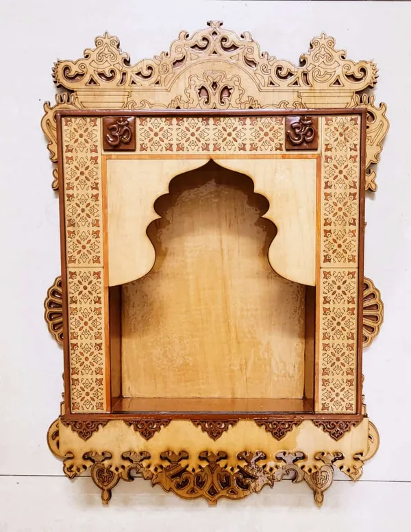 Wooden_Carved_Om_Motif_Wall_Mounted_Temple_Mandir