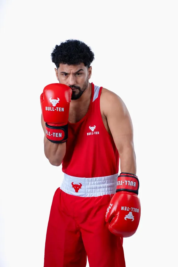 Mens_Boxing_Uniform_Set_With_Vest_And_Shorts