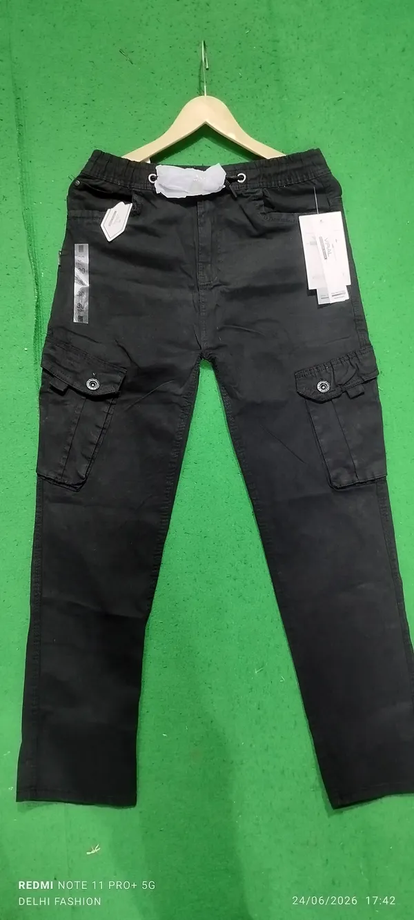 Black_Cargo_Trousers_for_Men