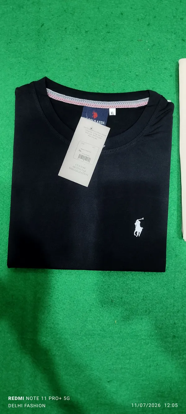 Black_Crew_Neck_T-Shirt_for_Men