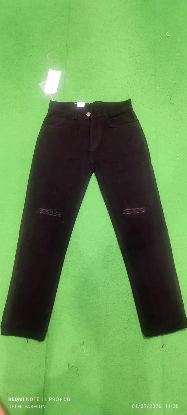 Black_Denim_Distressed_Jeans_for_Men