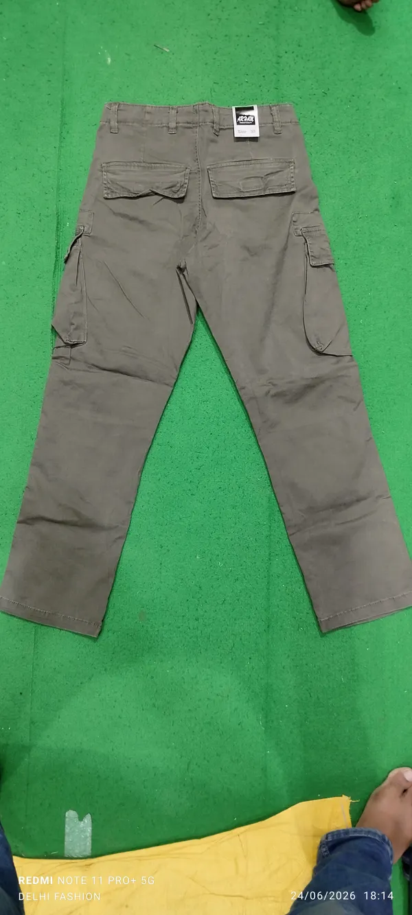 Grey_Cargo_Pants_for_Men