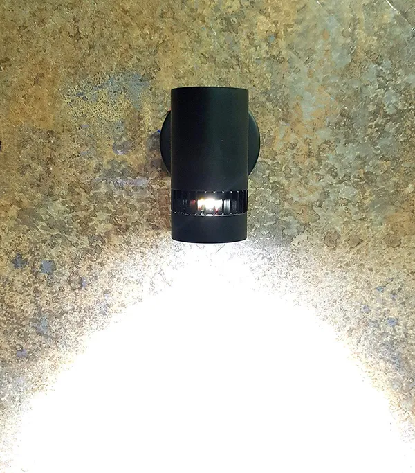 9_Watt_Cool_White(6500k)_Led_Wall_Light_for_Focusing_Wall_or_Photo_Frame_(Black_Body)