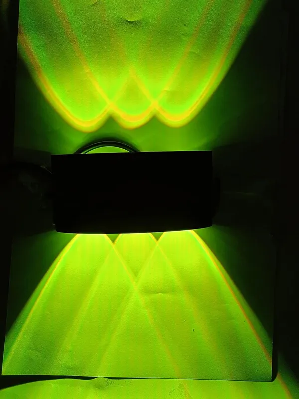 _3_Up_3_Down_AUTO_Color_Changing_8_Colors,_Up_Down_Wall_Light_Waterproof