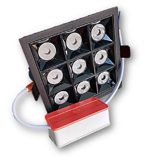 _18W_(9_x_2W)_Indoor_Square_Linear_Light_for_Ceiling,_Spotlight_with_Black_Reflector_and_Black_Body_(18W,_Warm_White_-_3000K)
