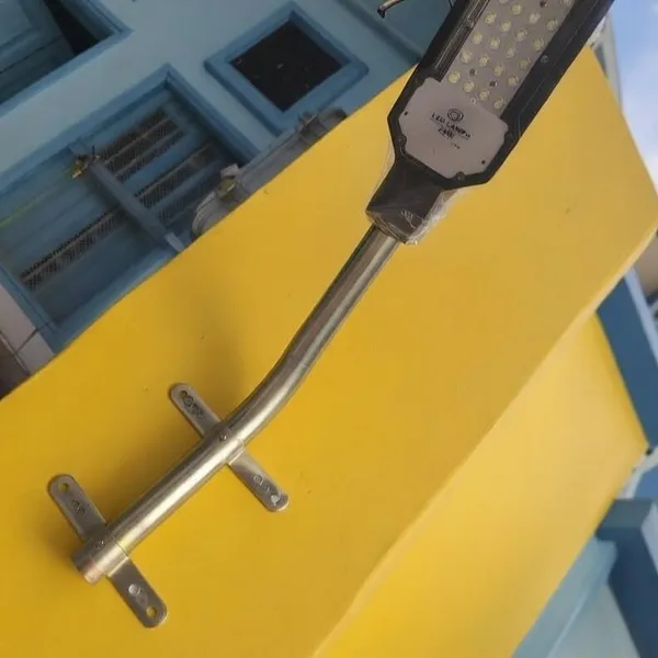 _32MM_Wall_Street_Stand,_Zinc_Coated_Pipe_Bracket,_18_Inch_Length,_Mounting_Arm_for_Barn_Light,_Security_Light,_Yard_Lamp
