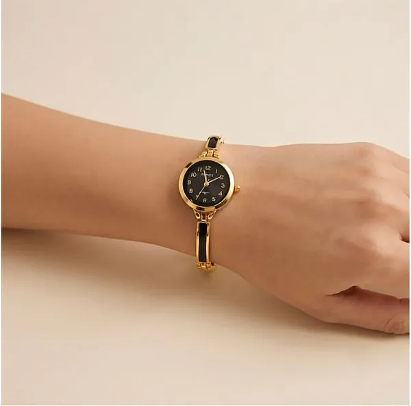 Classy_Round_Watch_Partial_Kada__-_Black_Dial_for_women