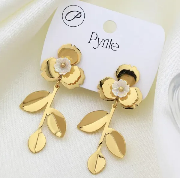 Gold_Plated_Designer_floral_party_earrings_for_women