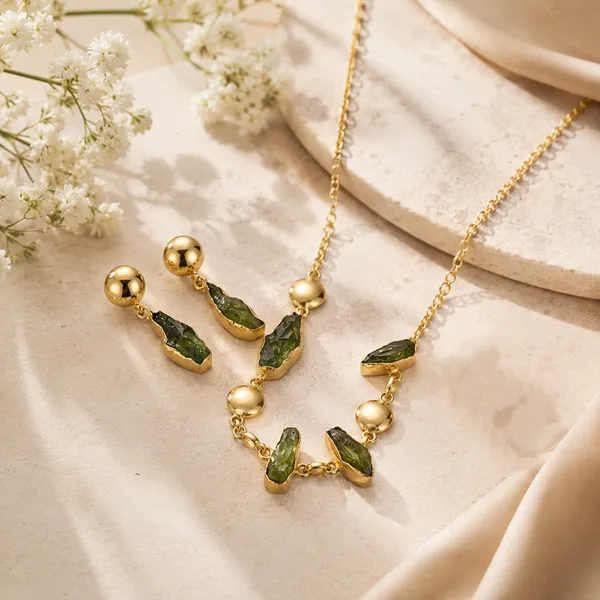 Boho_Mint_Green_Lemon_Quartz_Necklace_For_Women