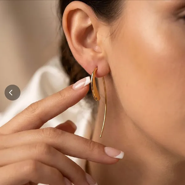 Golden_Gold_Plated_Ear_Crawler_Earrings_For_Women