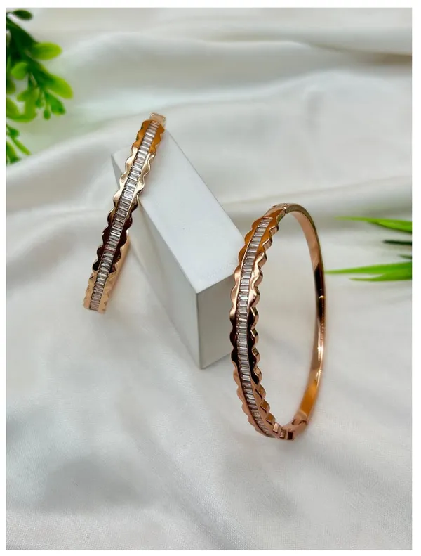 Rose_Gold_Wave_Pattern_White_Stone_Kada_Bracelet_for_women