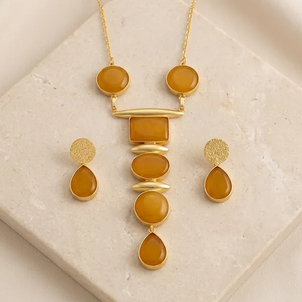 Yellow_Brass_18K_Plated_Geometric_Stone_Necklace_Set_For_Women